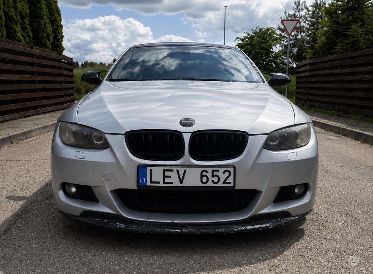 BMW 325, coupe