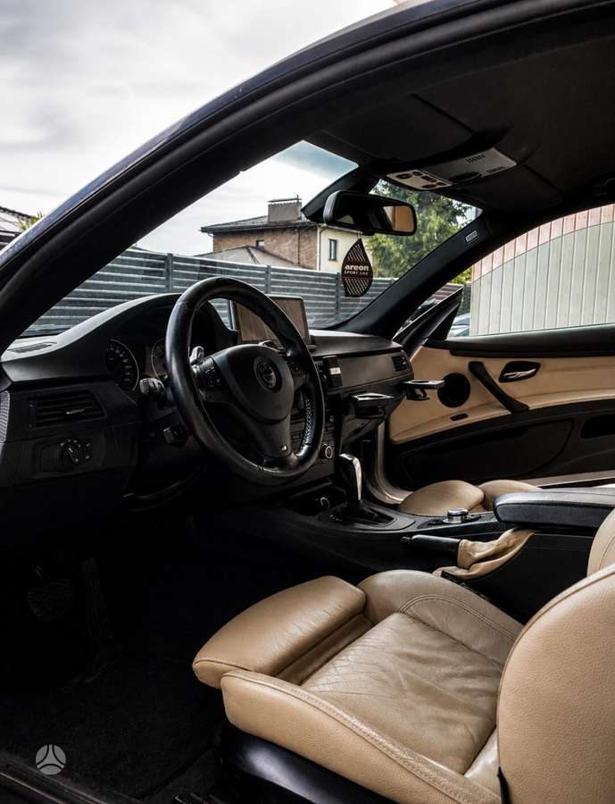 BMW 325, coupe