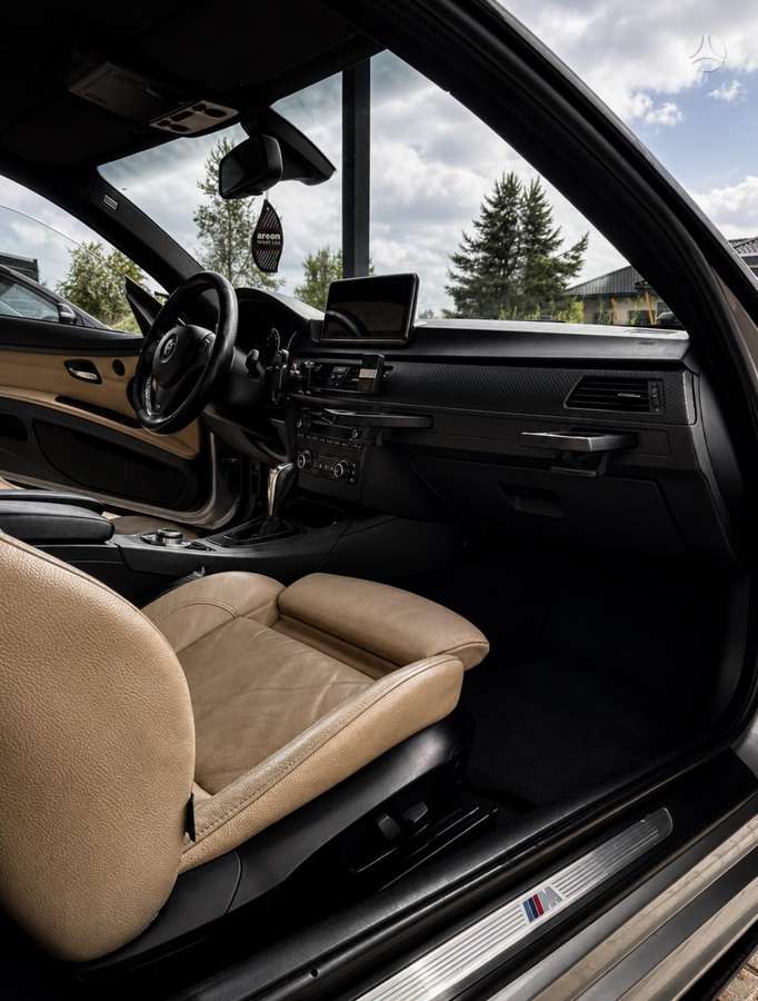 BMW 325, coupe