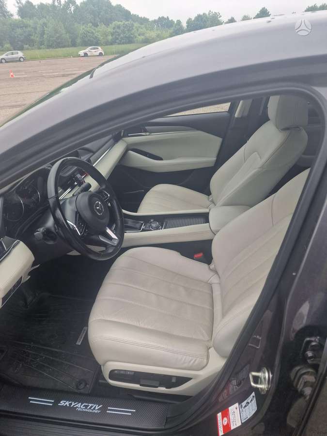 Mazda 6, 2.5 l., Седан