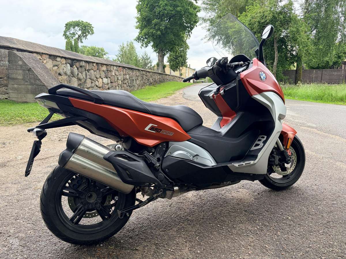 BMW C 600 650cc, scooters / mopeds