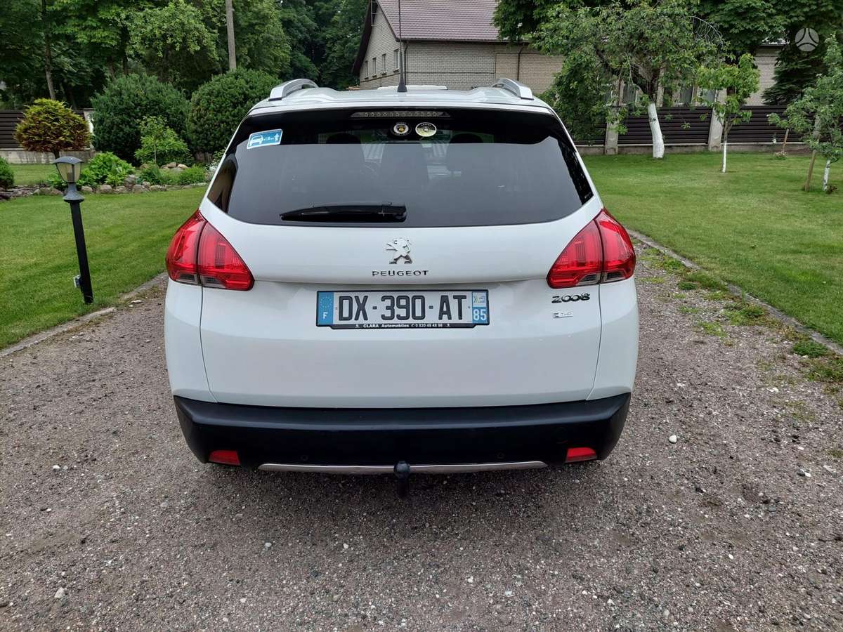 Peugeot 2008 - 4