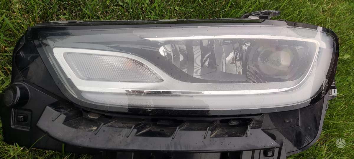 Chrysler Pacifica žibintai