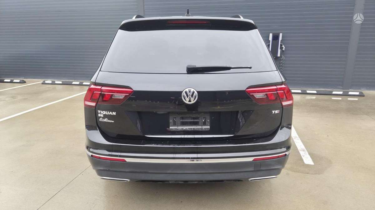 Volkswagen Tiguan - 6