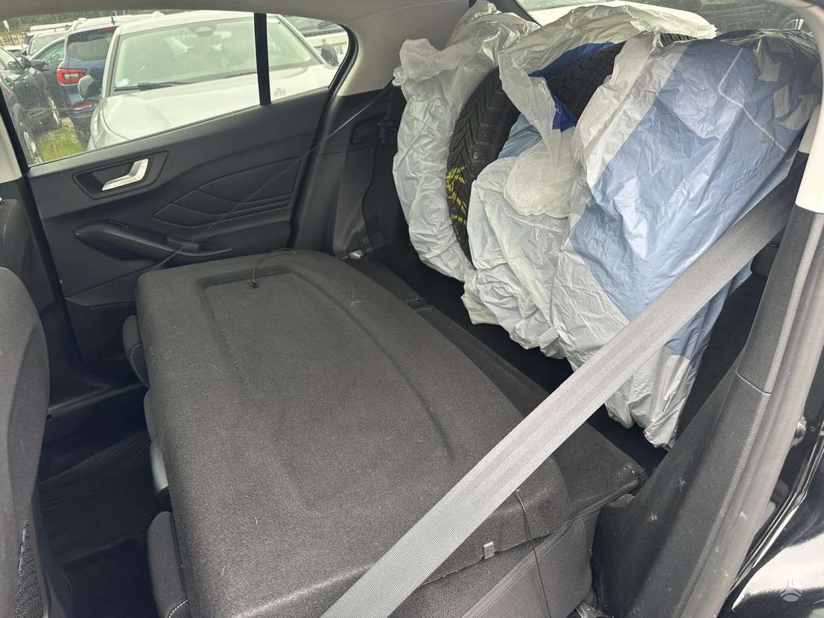 Ford Focus, 1.0 l., hatchback