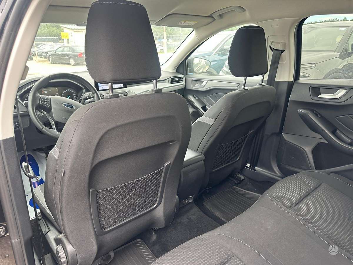 Ford Focus, 1.0 l., hatchback