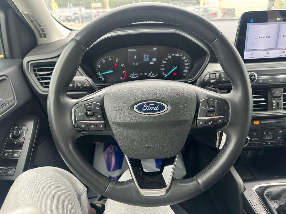 Ford Focus, 1.0 l., hatchback