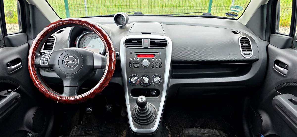 Opel Agila, 1.2 l., hatchback