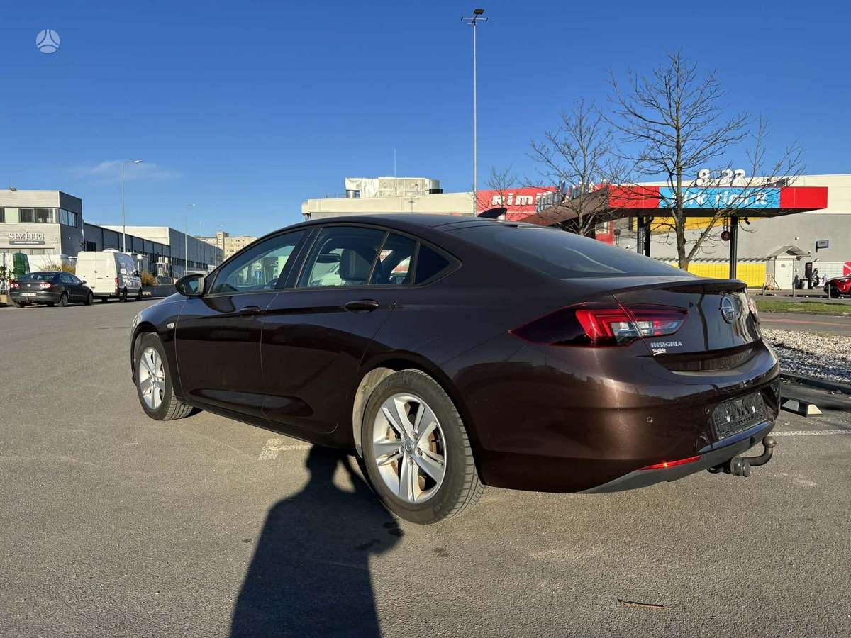 Opel Insignia, 1.6 l., hatchback