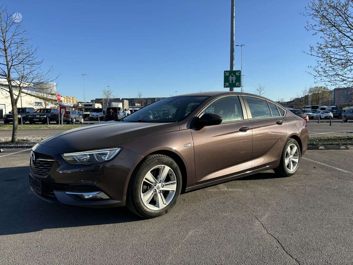 Opel Insignia, 1.6 l., hatchback