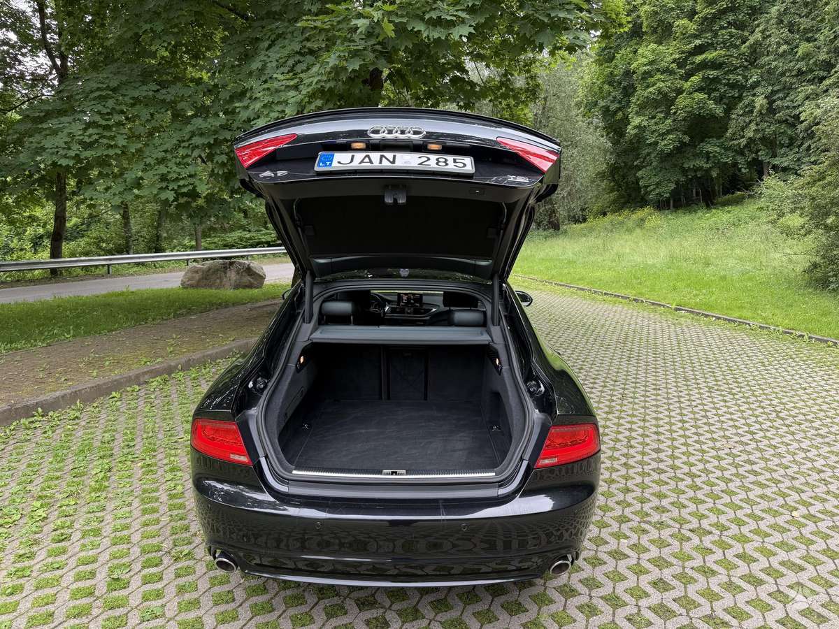 Audi A7, 3.0 l., hatchback