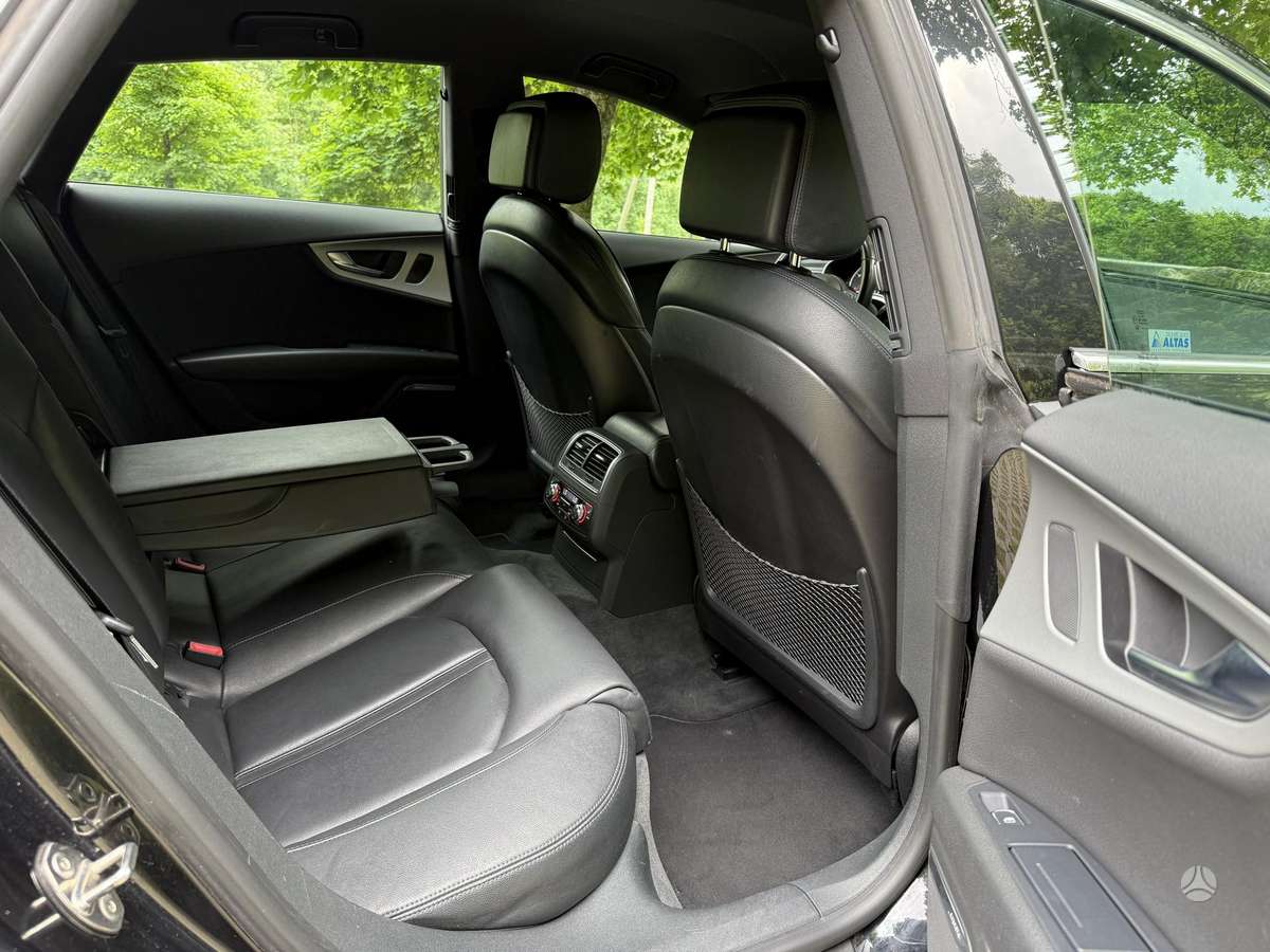 Audi A7, 3.0 l., hatchback