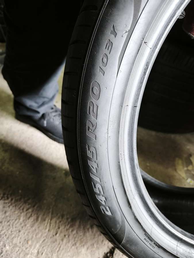 Pirelli P ZERO VOL, summer 245/45 R20