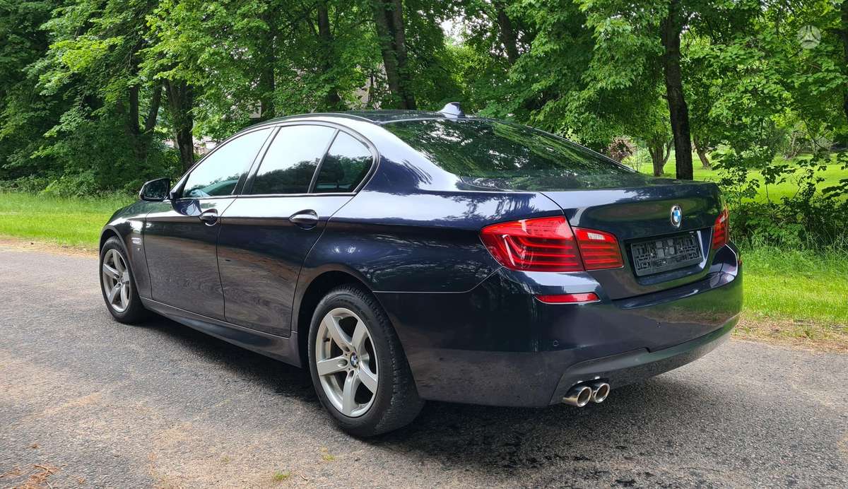 BMW 520, 2.0 l., Седан