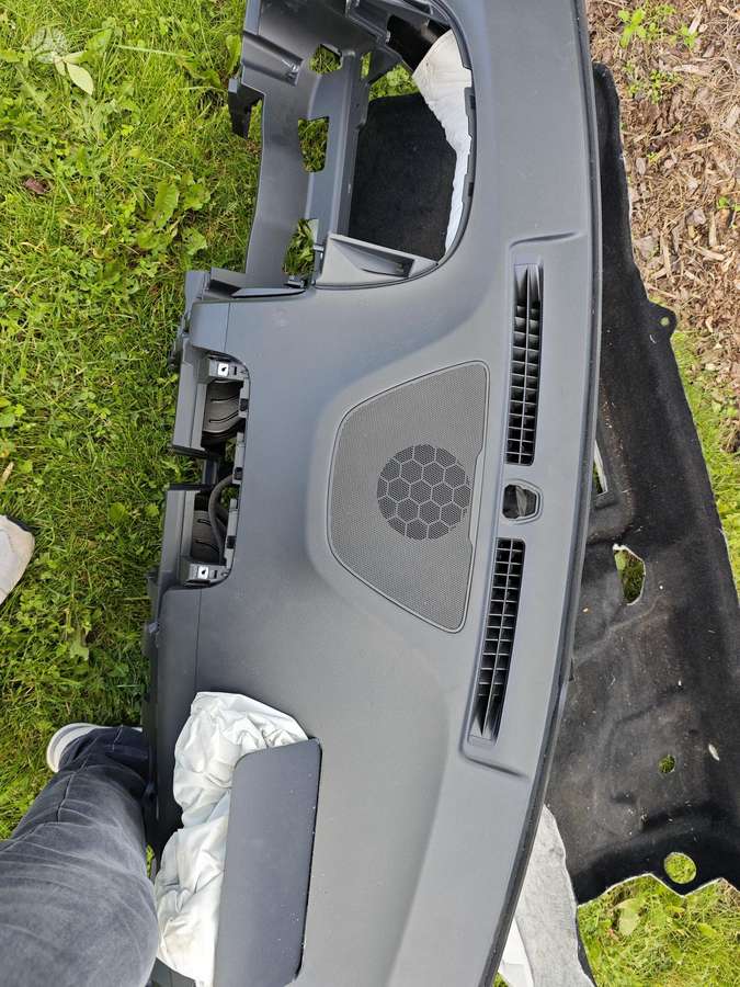 Hyundai Kona kėbulo dalys