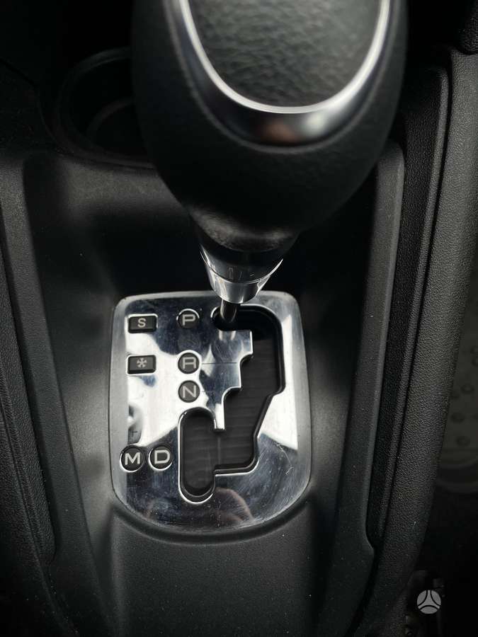 Peugeot 208, 1.2 l., hatchback