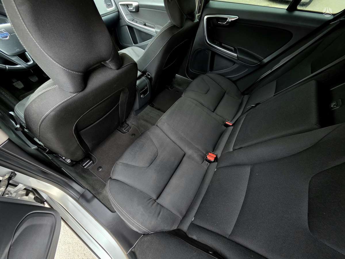 Volvo V60, 2.0 l., Универсал