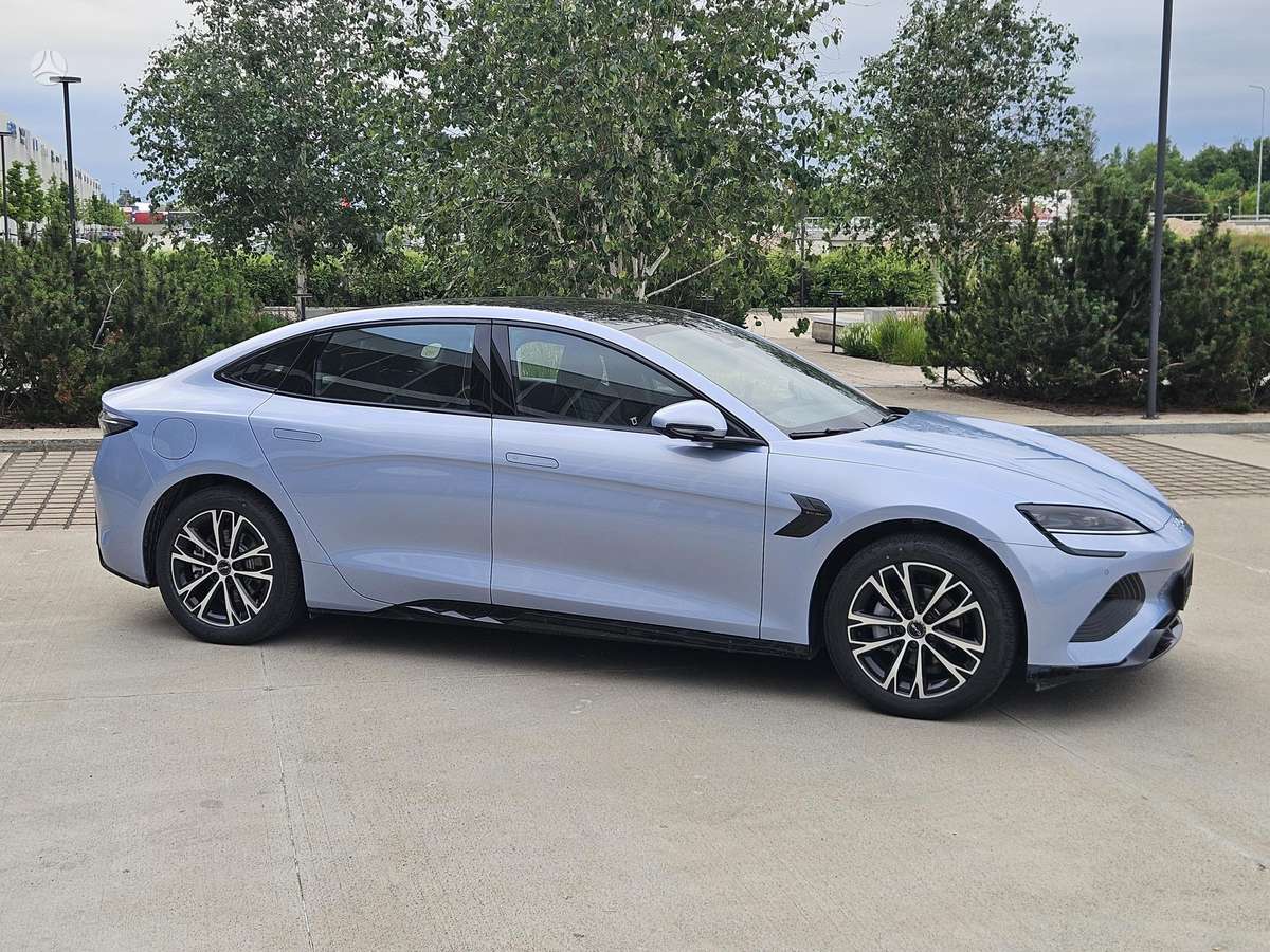 BYD Seal, 61 kWh, hatchback