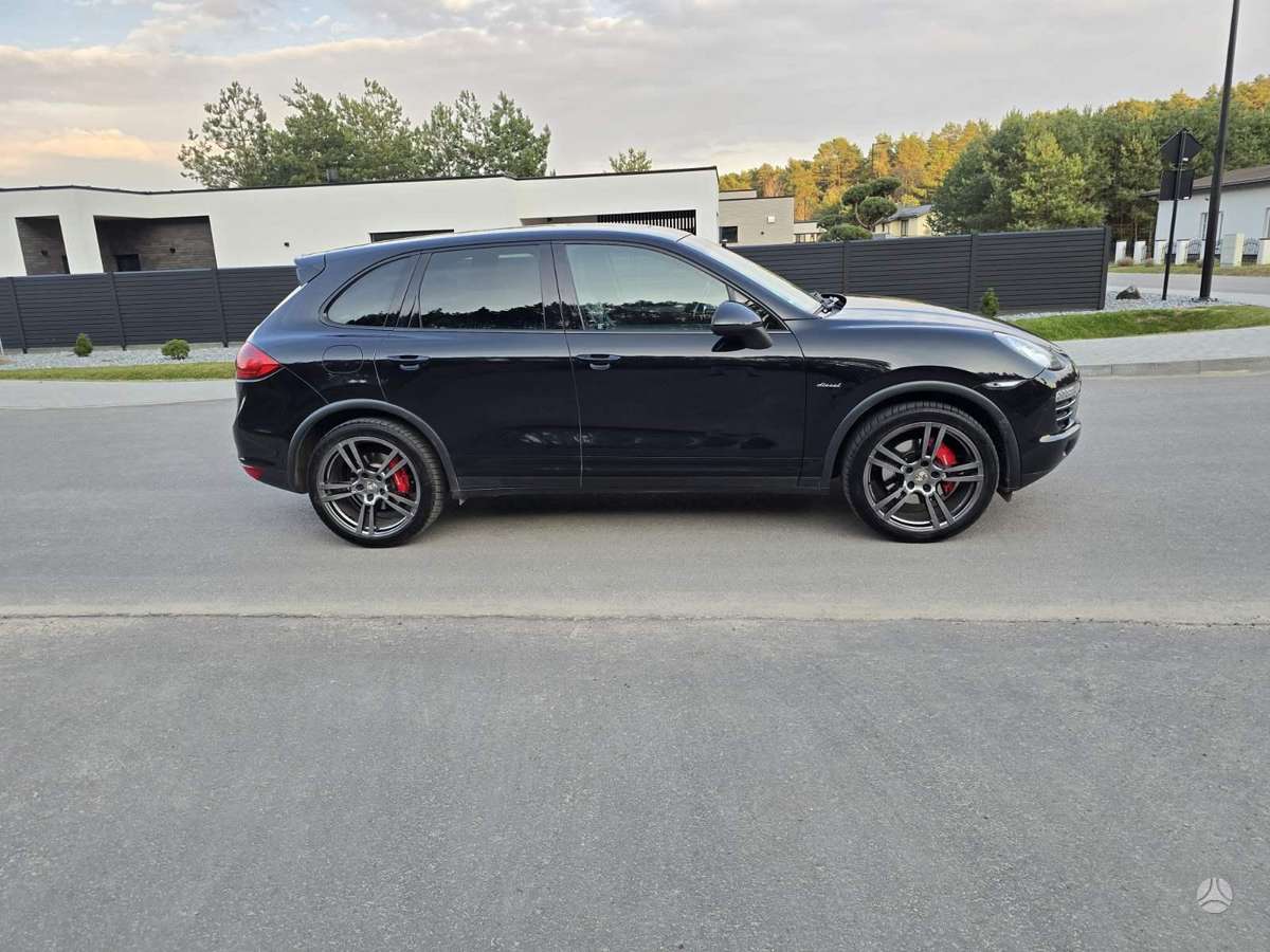 Porsche Cayenne - 6
