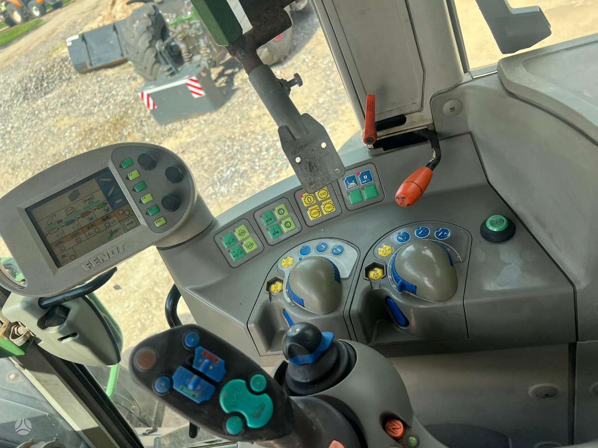 Fendt 716, tractors