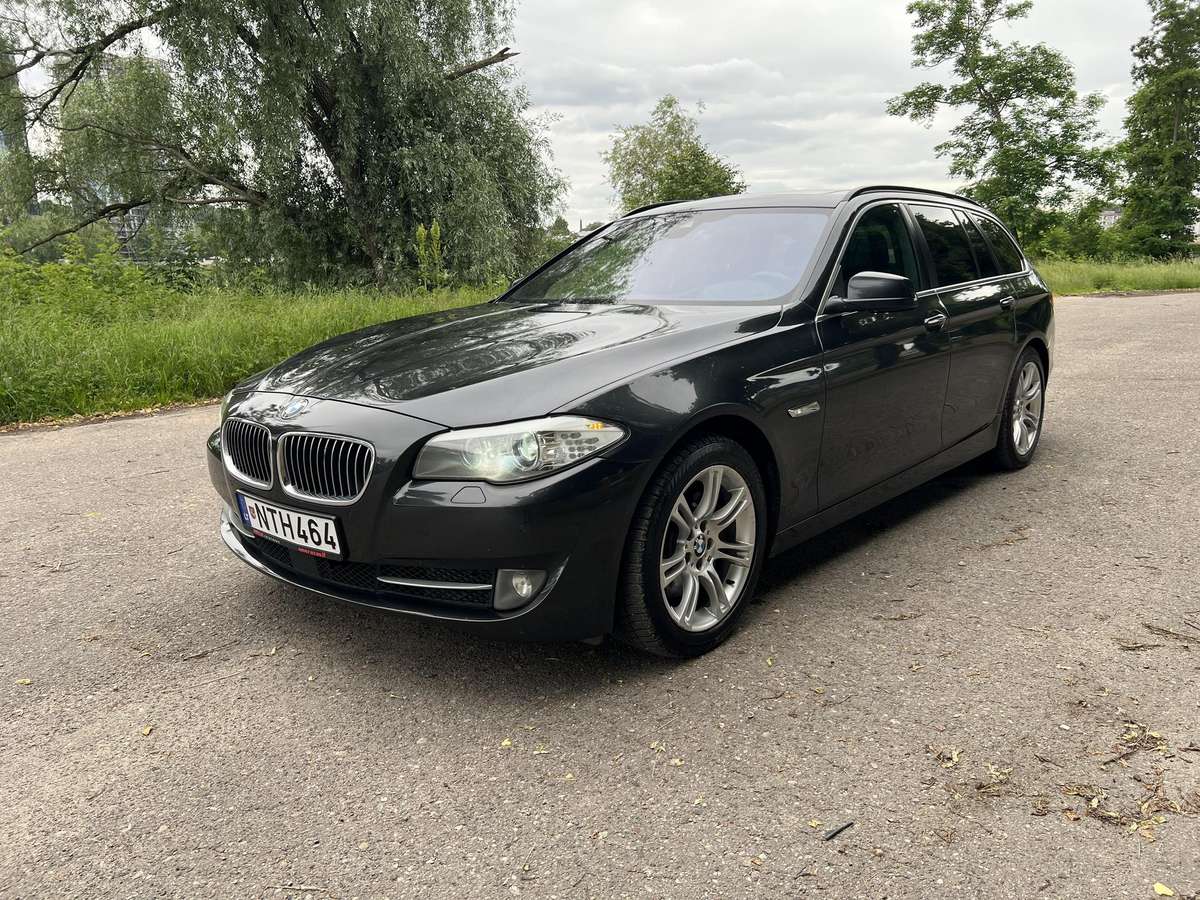 BMW 535, 3.0 l., universalas