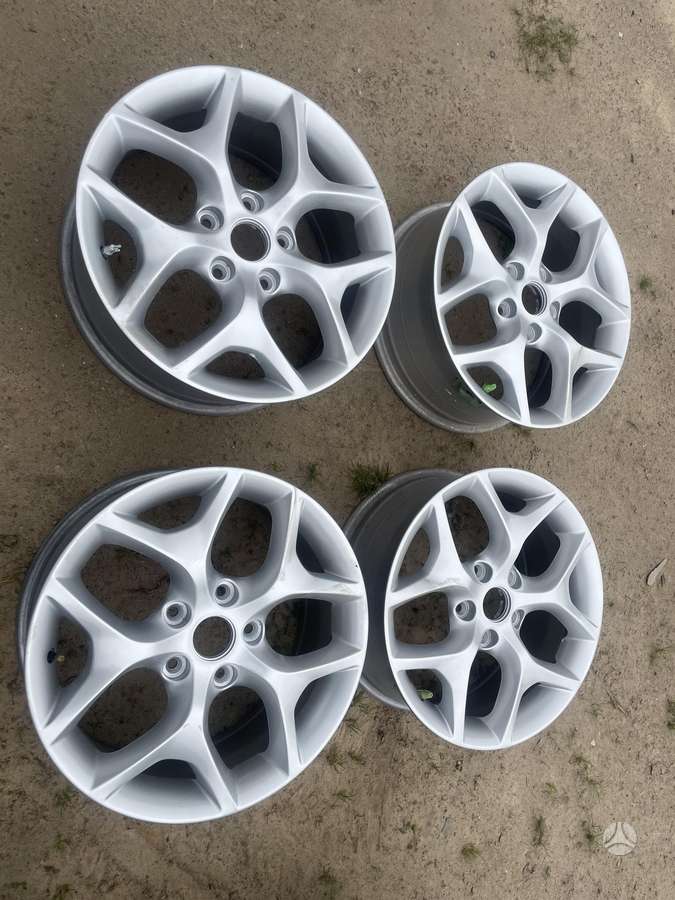 Chrysler Pacifica, light alloy, R18