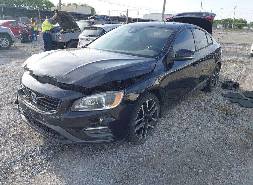 Volvo S60, 2.0 l., Седан