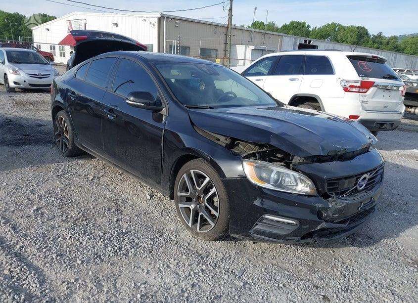 Volvo S60, 2.0 l., Седан