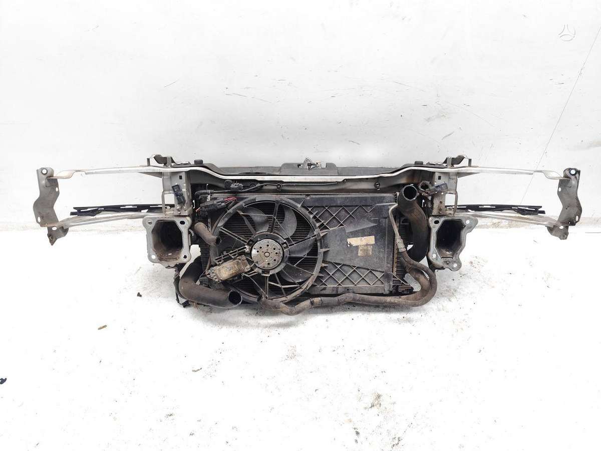 Volvo C30 hood (front, rear)