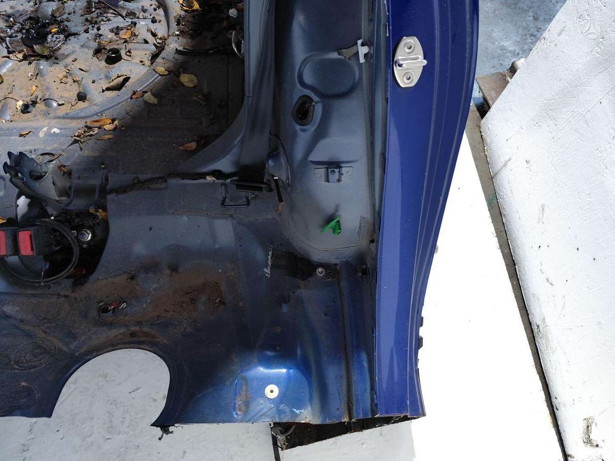 Volkswagen Golf hood (front, rear)
