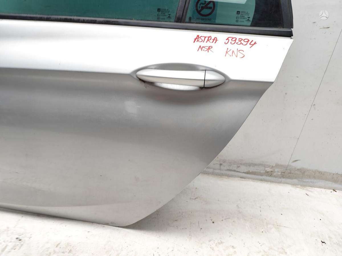 Opel Astra двери