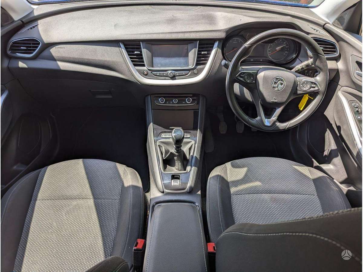 Opel Grandland X engine