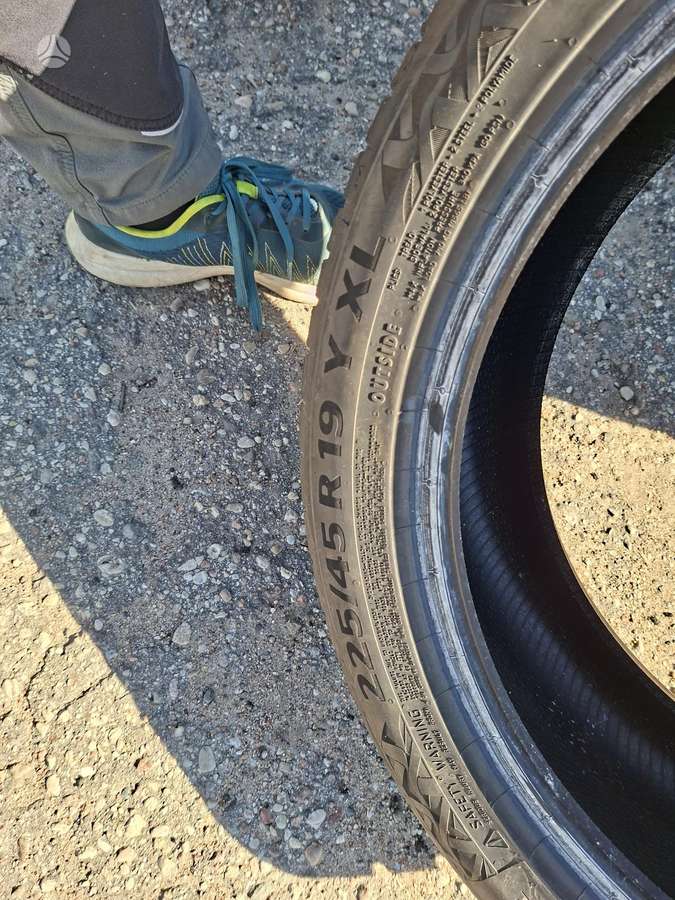 Continental PREMIUMCONTACT7, summer 225/45 R19