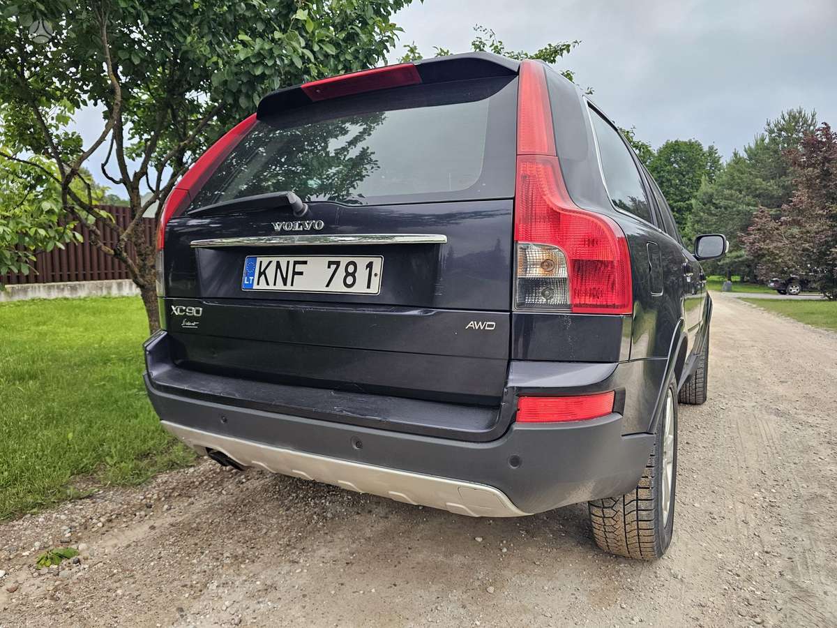 Volvo XC90 - 8
