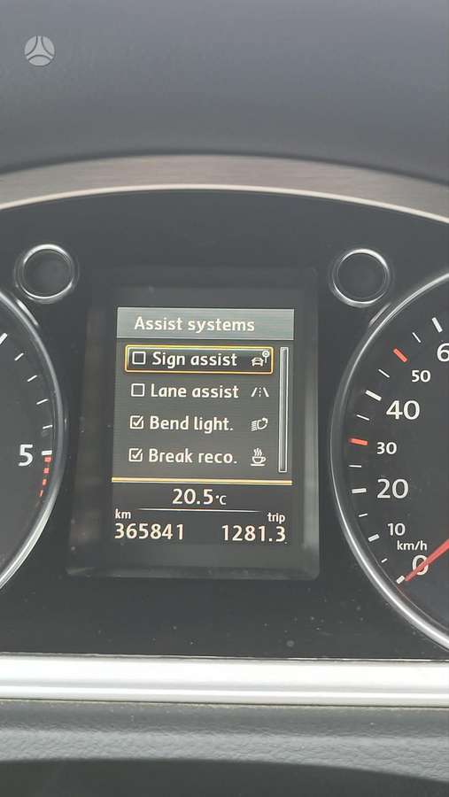 Volkswagen Passat - 3