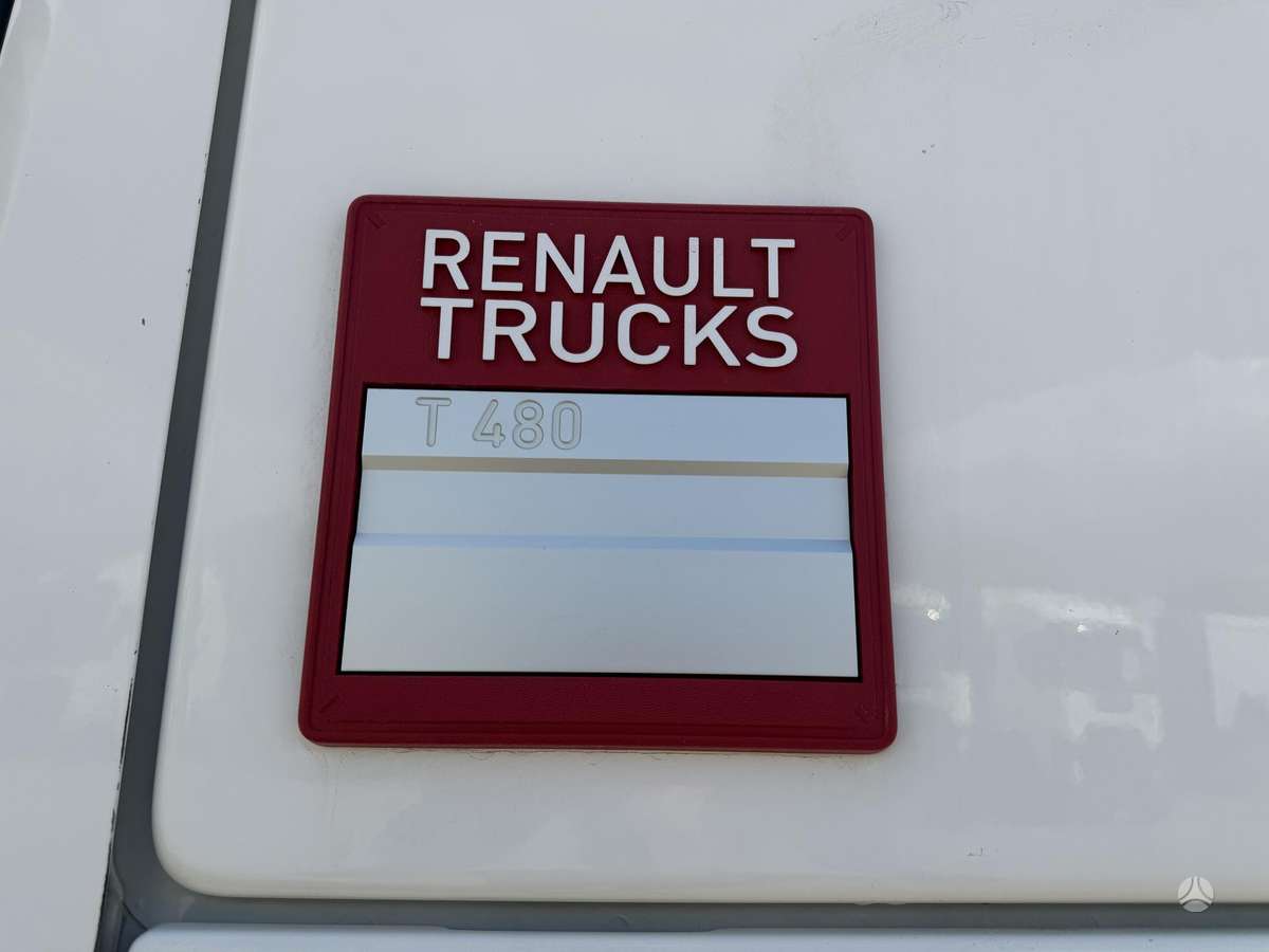 Renault T480 SLEEPER xLOW T4x2 E6, 2 спальных места