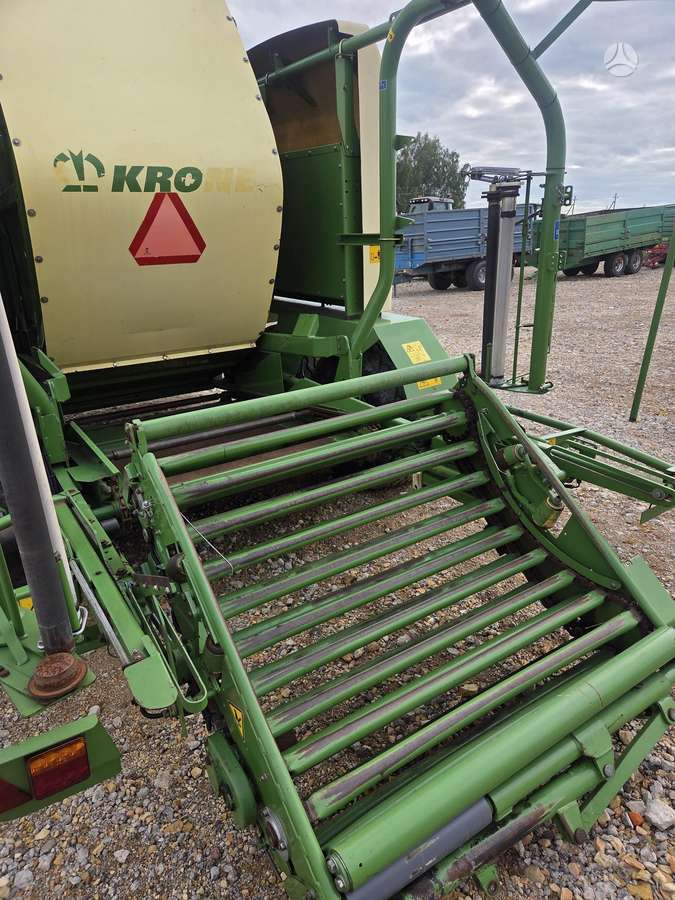Krone Comprima CV 150 XC, presai