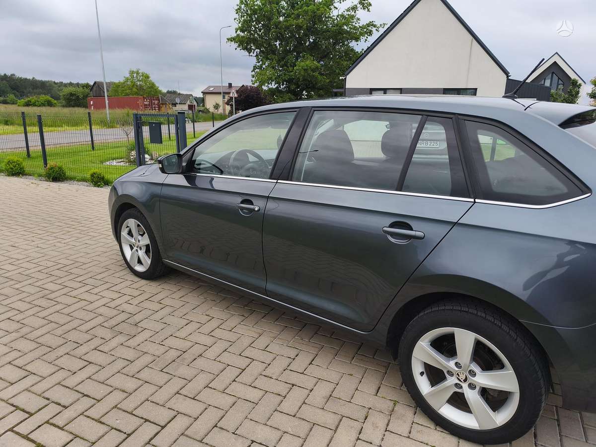 Skoda Rapid, 1.0 l., hatchback
