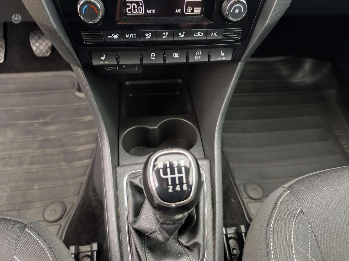 Skoda Rapid, 1.0 l., hatchback