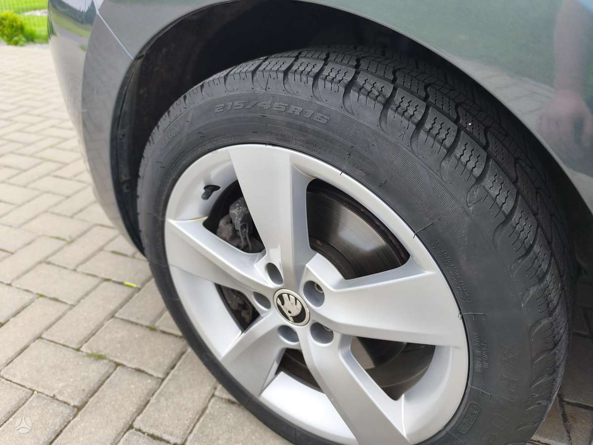 Skoda Rapid, 1.0 l., hatchback