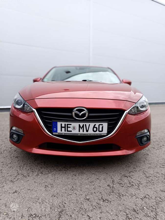 Mazda 3, 2.0 l., Хэтчбек