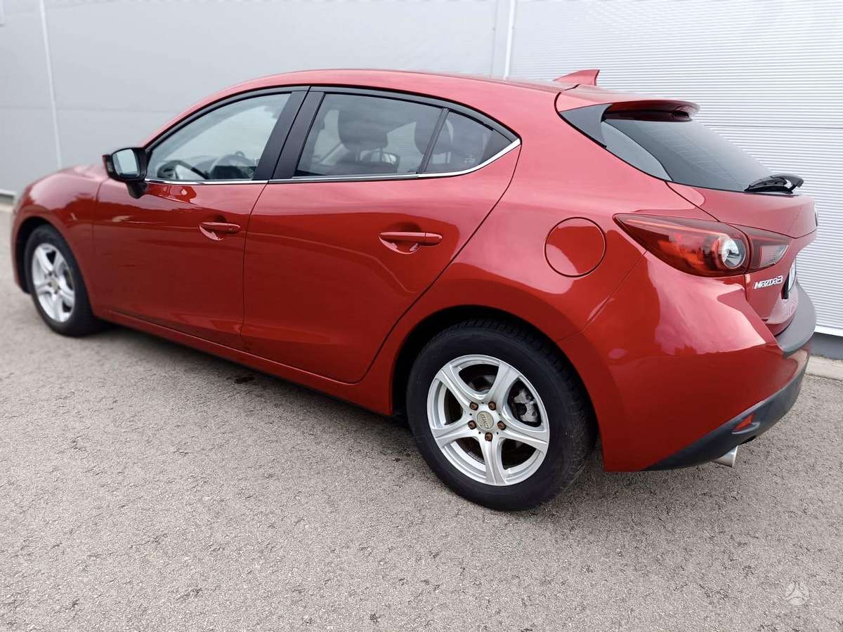 Mazda 3, 2.0 l., Хэтчбек