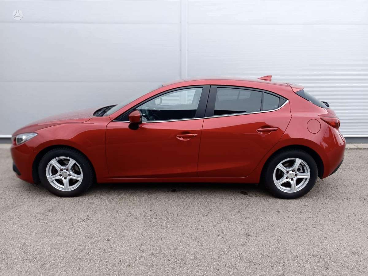Mazda 3, 2.0 l., Хэтчбек
