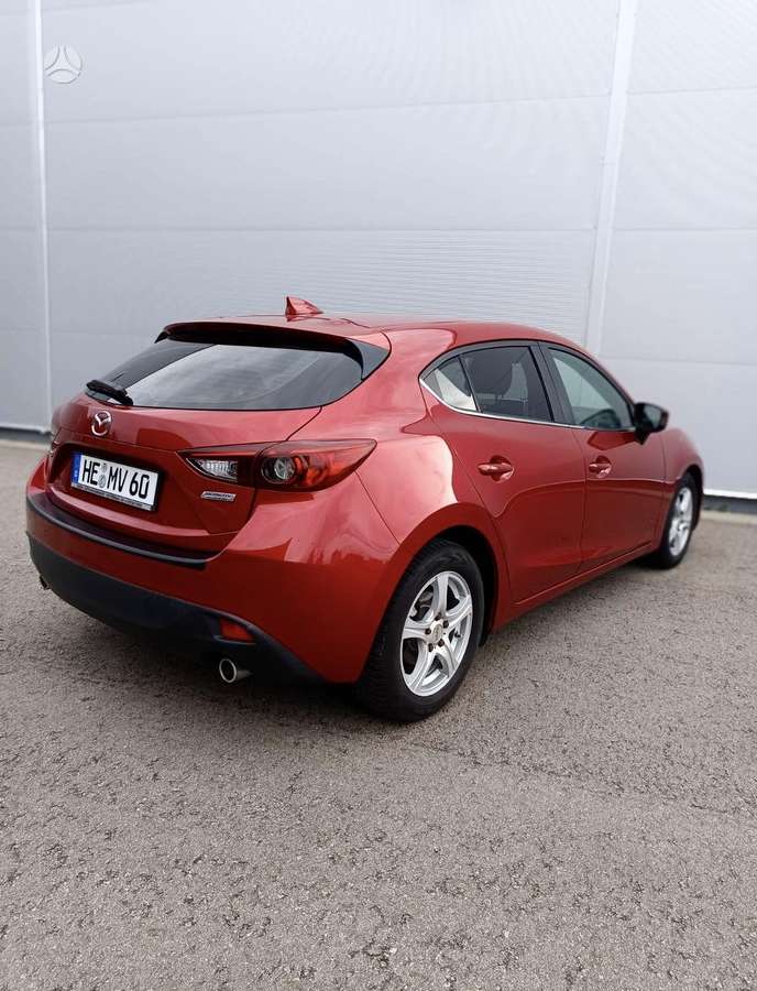 Mazda 3, 2.0 l., Хэтчбек