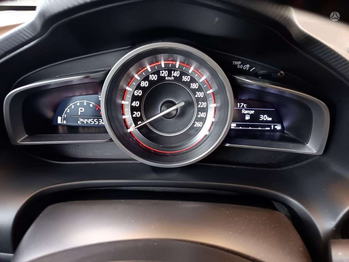 Mazda 3, 2.0 l., Хэтчбек