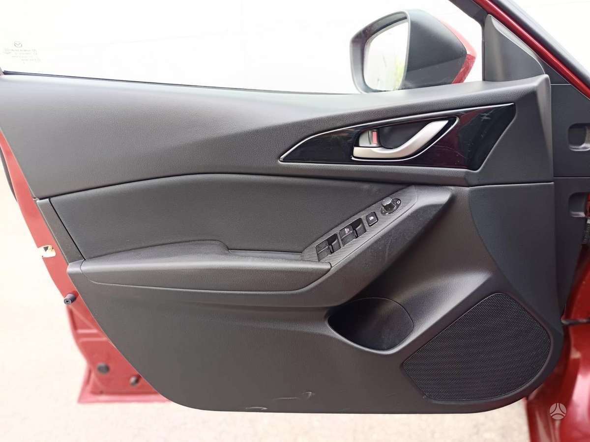 Mazda 3, 2.0 l., hatchback