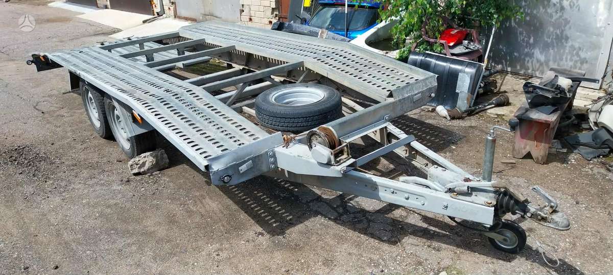 BORO BR2, auto transporter
