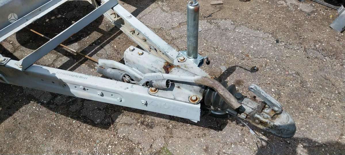 BORO BR2, autovežio