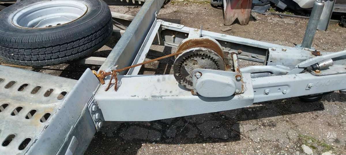 BORO BR2, auto transporter