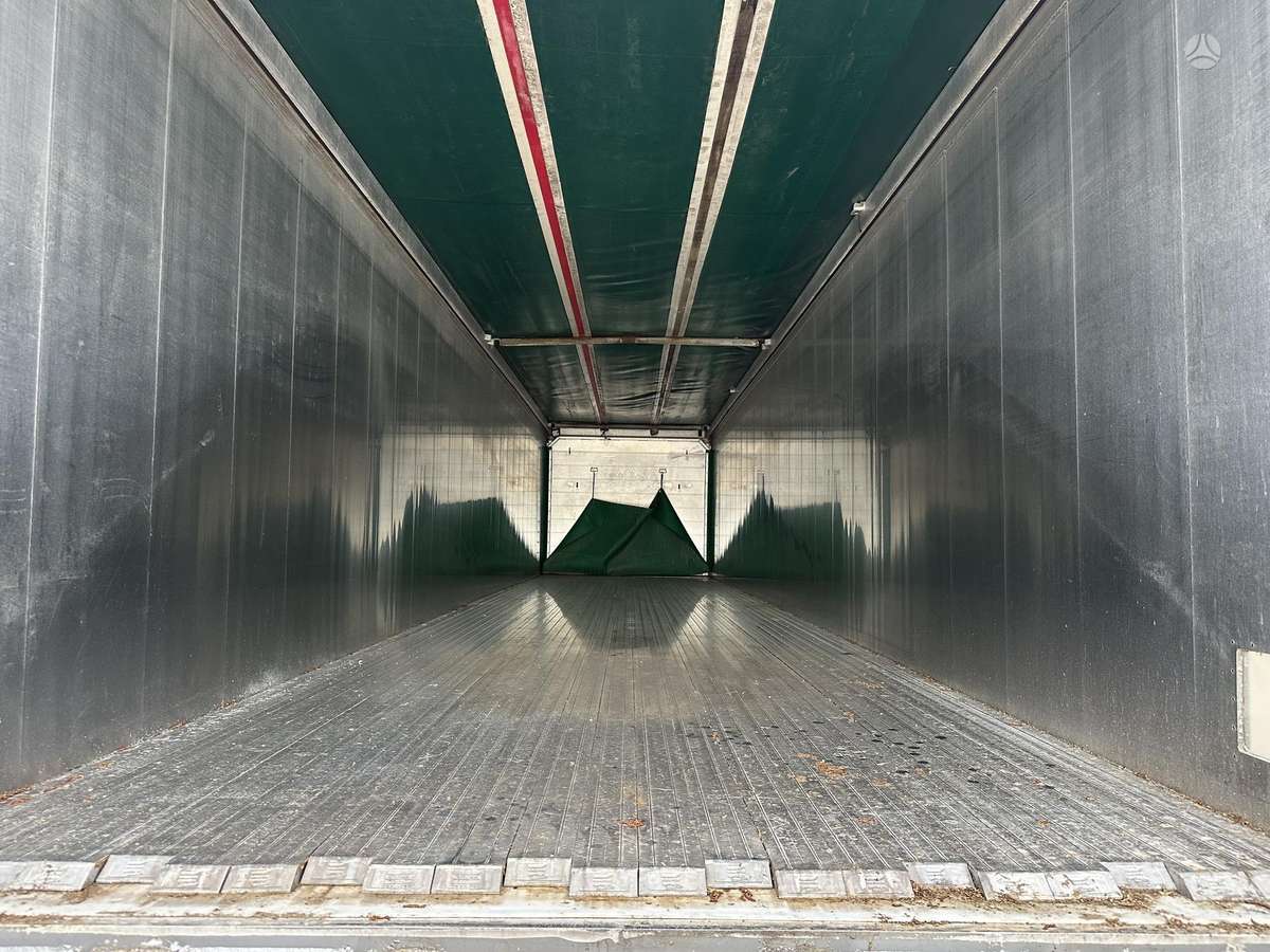 Knapen, with moving floor